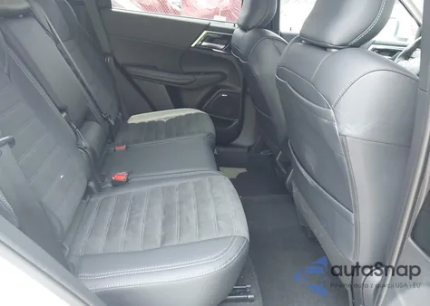 2025 Mitsubishi Outlander Se 2.5 S-Awc/Trail Edition S-Awc from USA, damaged, VIN JA4J4VA87SZ016991